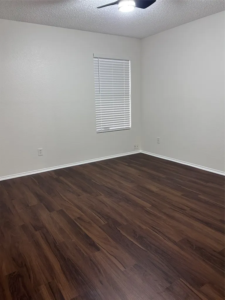 1438 Eastview Drive Garland TX 75040