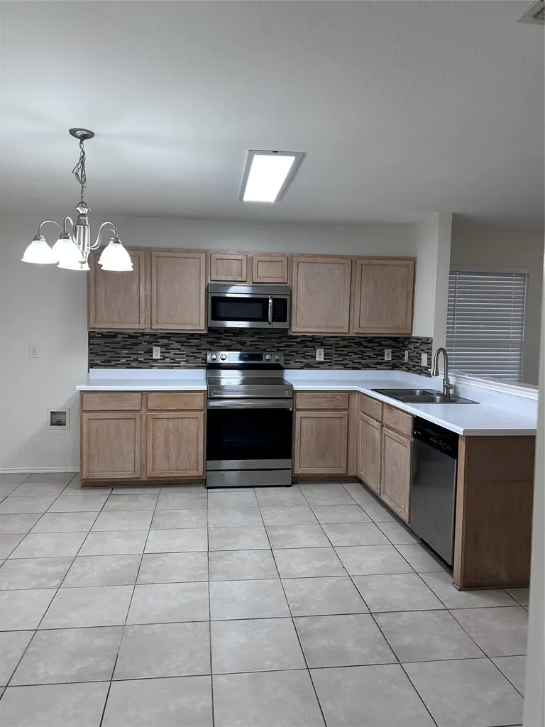 1438 Eastview Drive Garland TX 75040