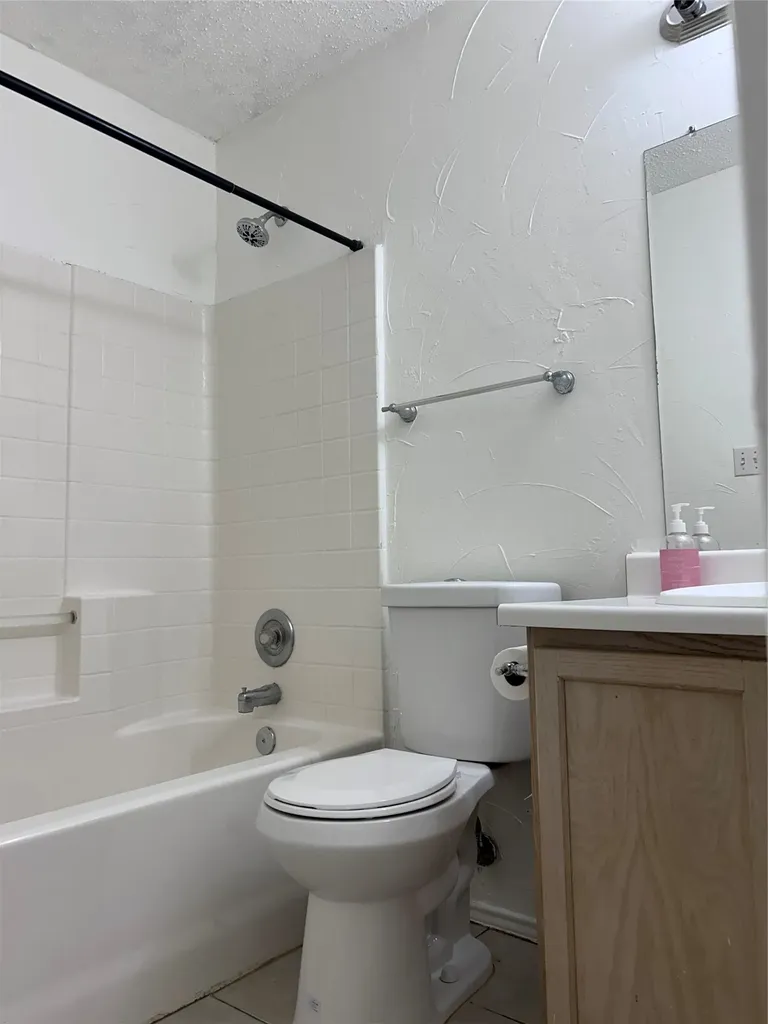 1438 Eastview Drive Garland TX 75040