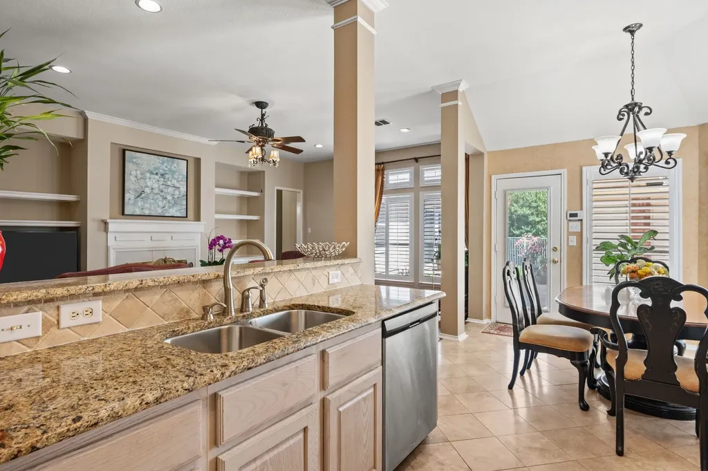 926 Creekbend Drive Keller TX 76248