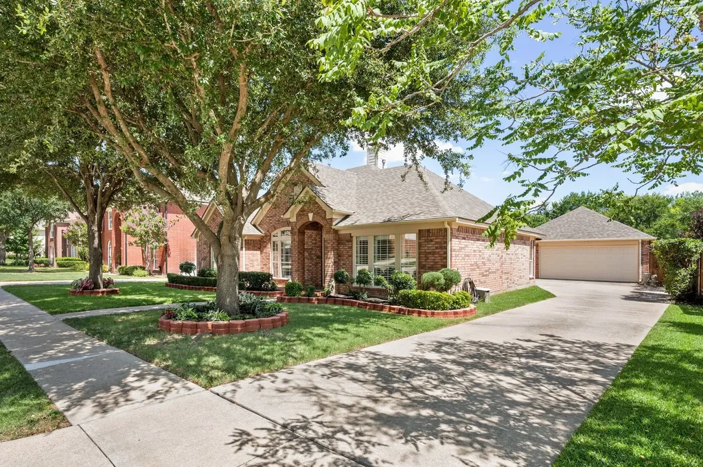 926 Creekbend Drive Keller TX 76248