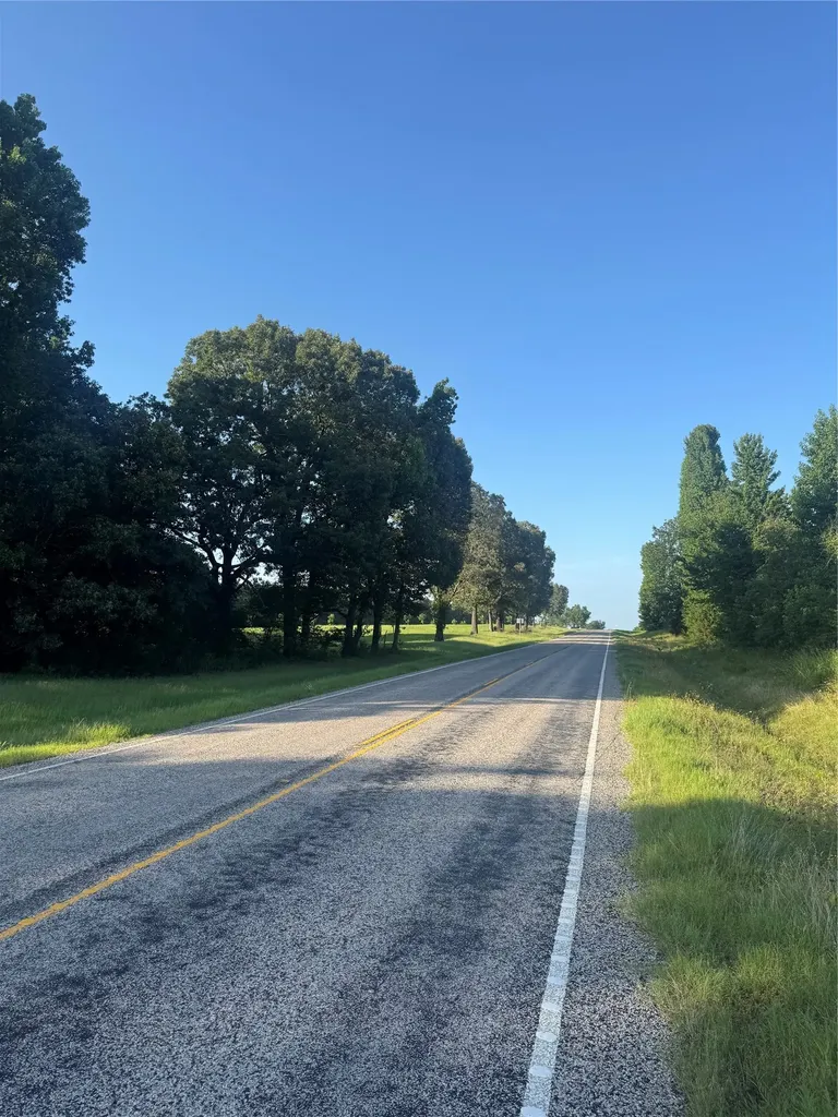 13903 Farm Road 906 E Paris TX 75462