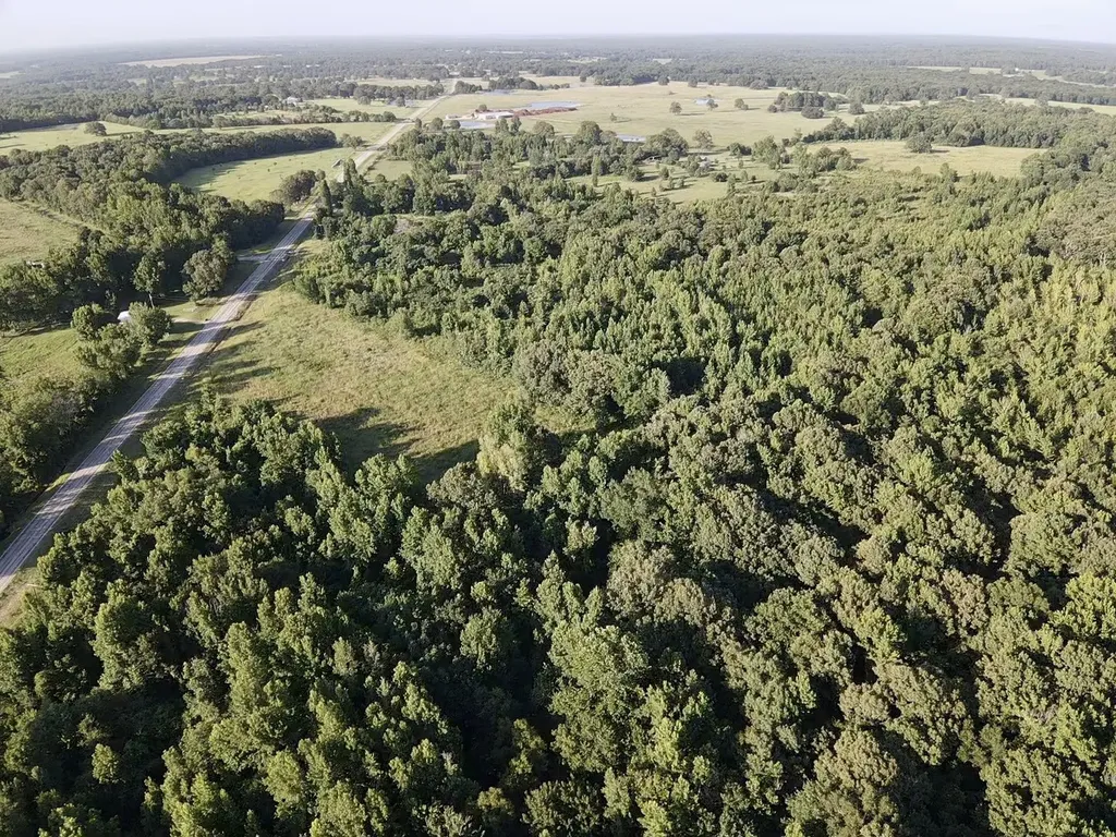 13903 Farm Road 906 E Paris TX 75462
