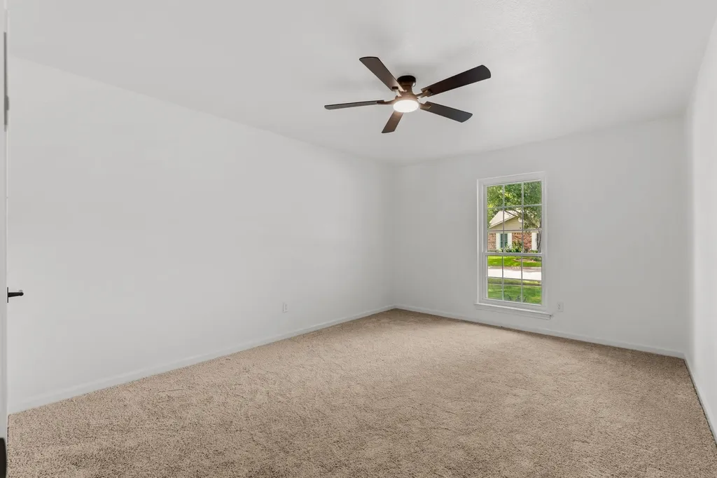8209 Pearl Street North Richland Hills TX 76180