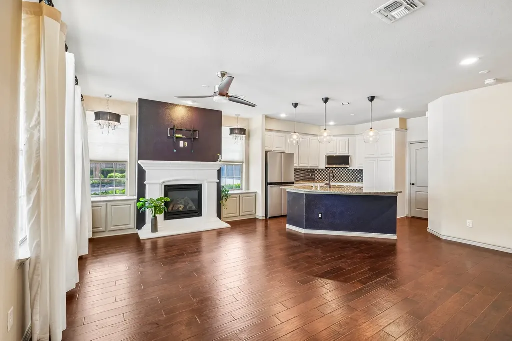 7937 Parkwood Boulevard Plano TX 75024