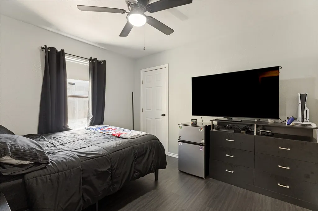 4833 Colonial Park Drive Haltom City TX 76117