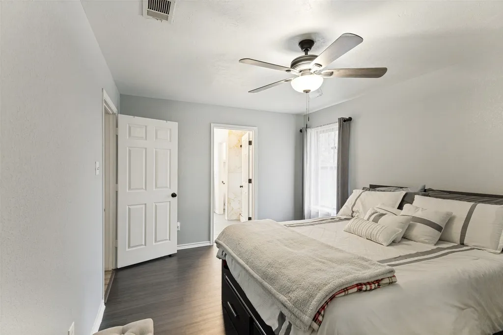 4833 Colonial Park Drive Haltom City TX 76117
