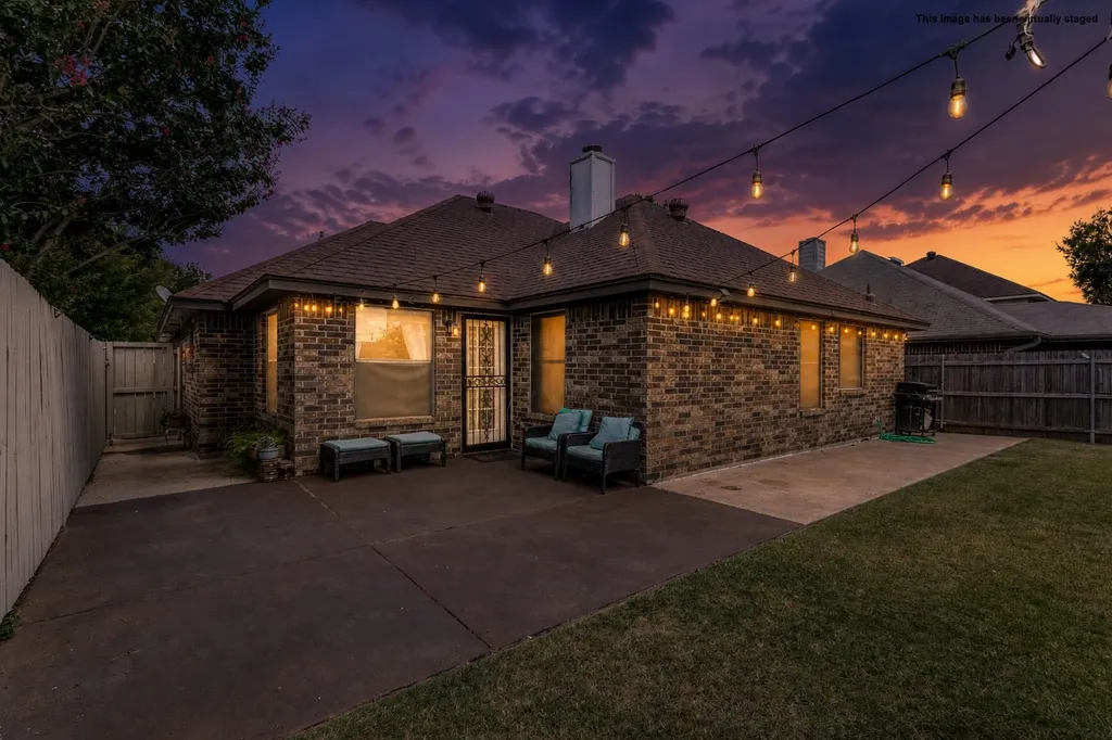 4833 Colonial Park Drive Haltom City TX 76117