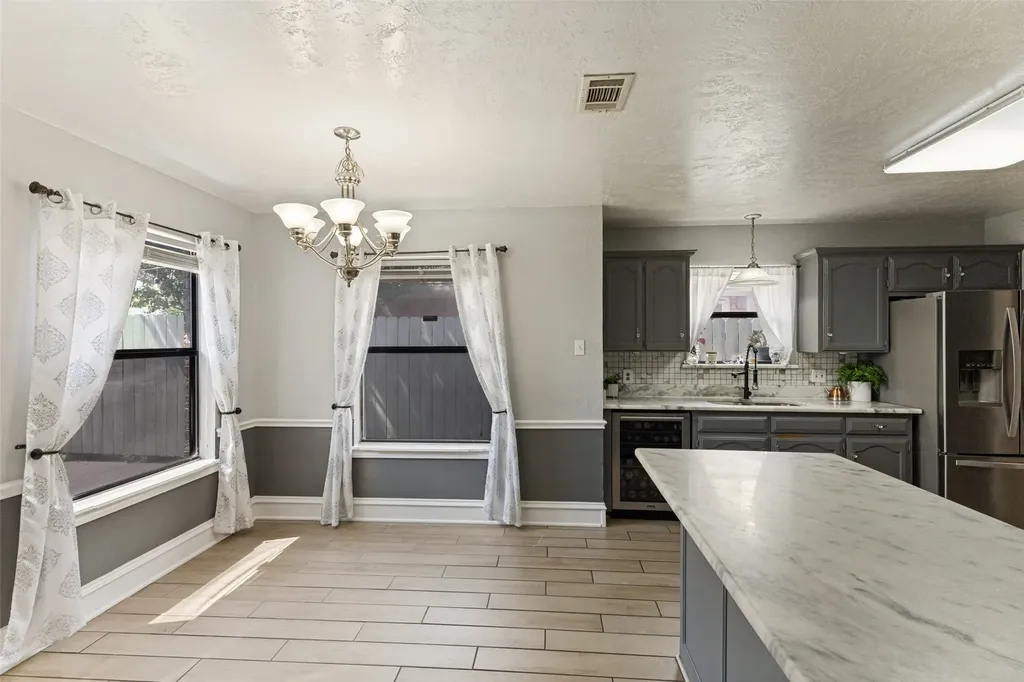 4833 Colonial Park Drive Haltom City TX 76117