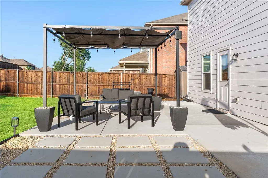 1237 Trace Drive Aubrey TX 76227