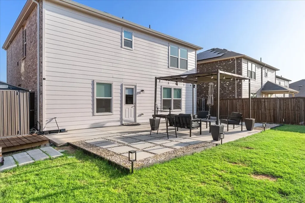 1237 Trace Drive Aubrey TX 76227