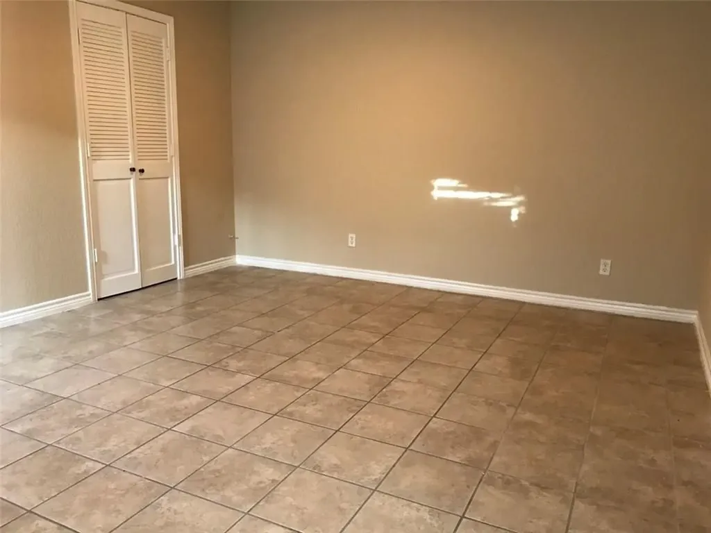 2806 Ridgecrest Drive Fort Worth TX 76133