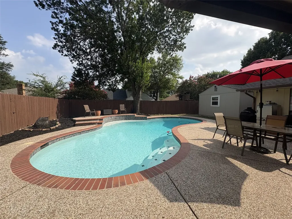 4208 Hemlock Street Fort Worth TX 76137