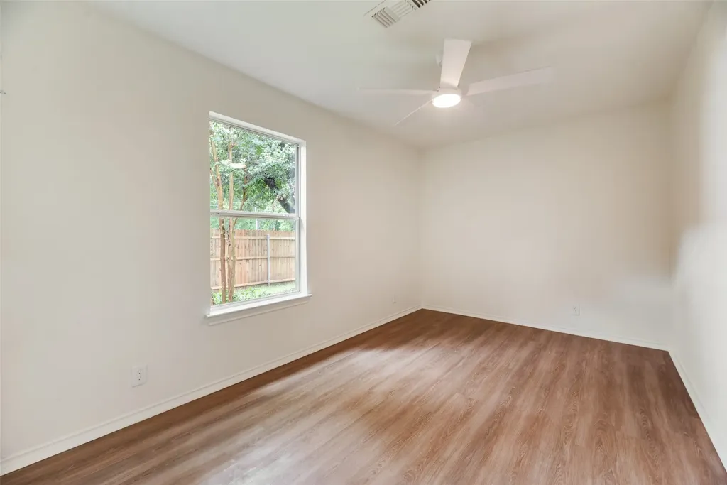 305 Lively Hill Mckinney TX 75069