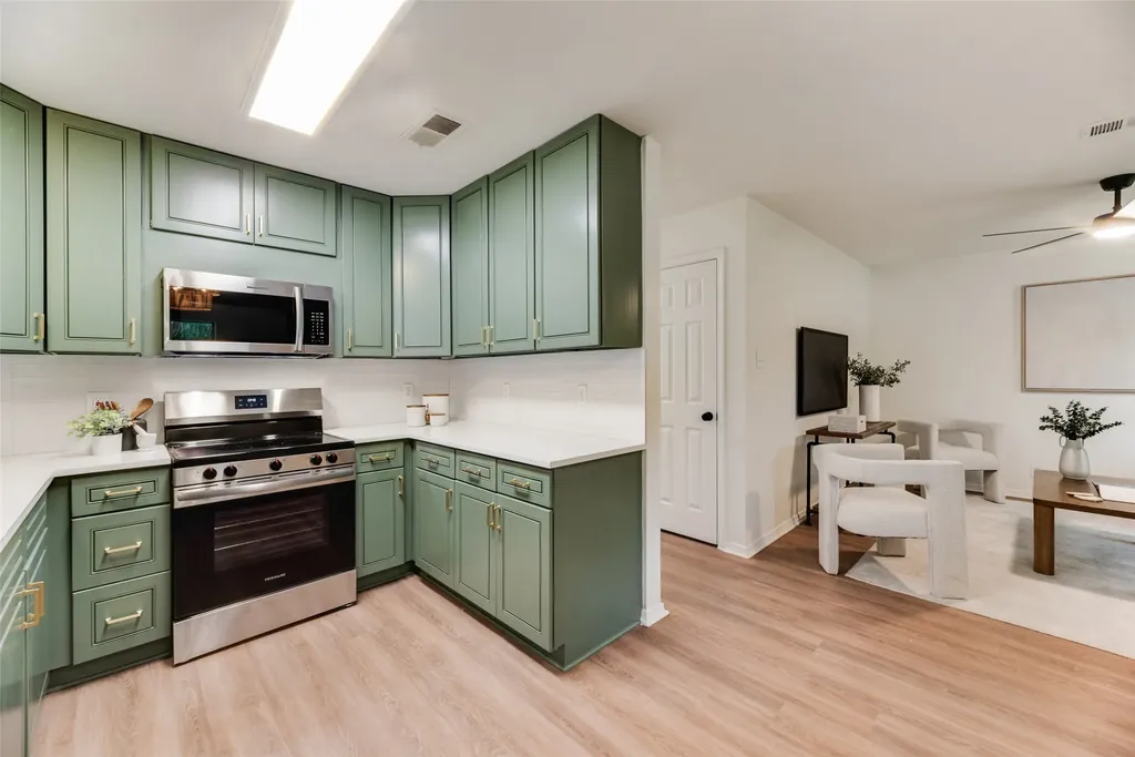 305 Lively Hill Mckinney TX 75069