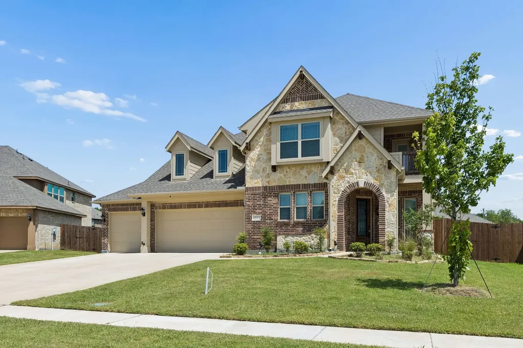 6517 Harwich Drive Mesquite TX 75181