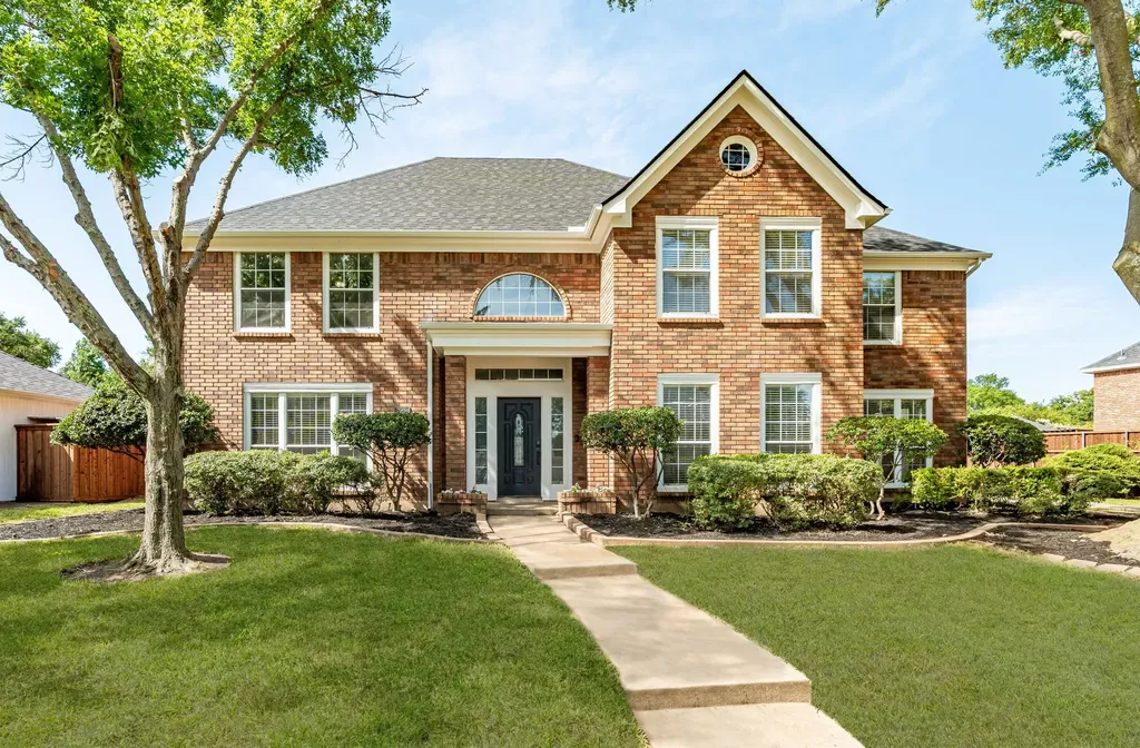 725 Tartan Trail Highland Village TX 75077