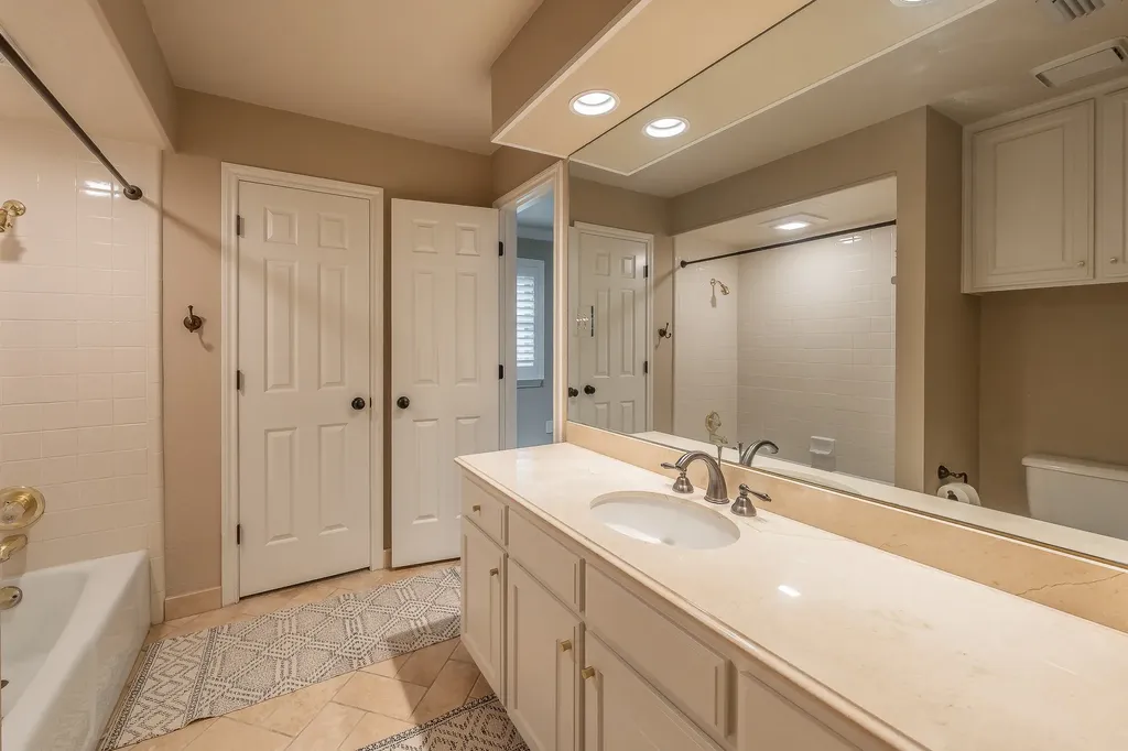 6724 Blue Meadow Drive Fort Worth TX 76132