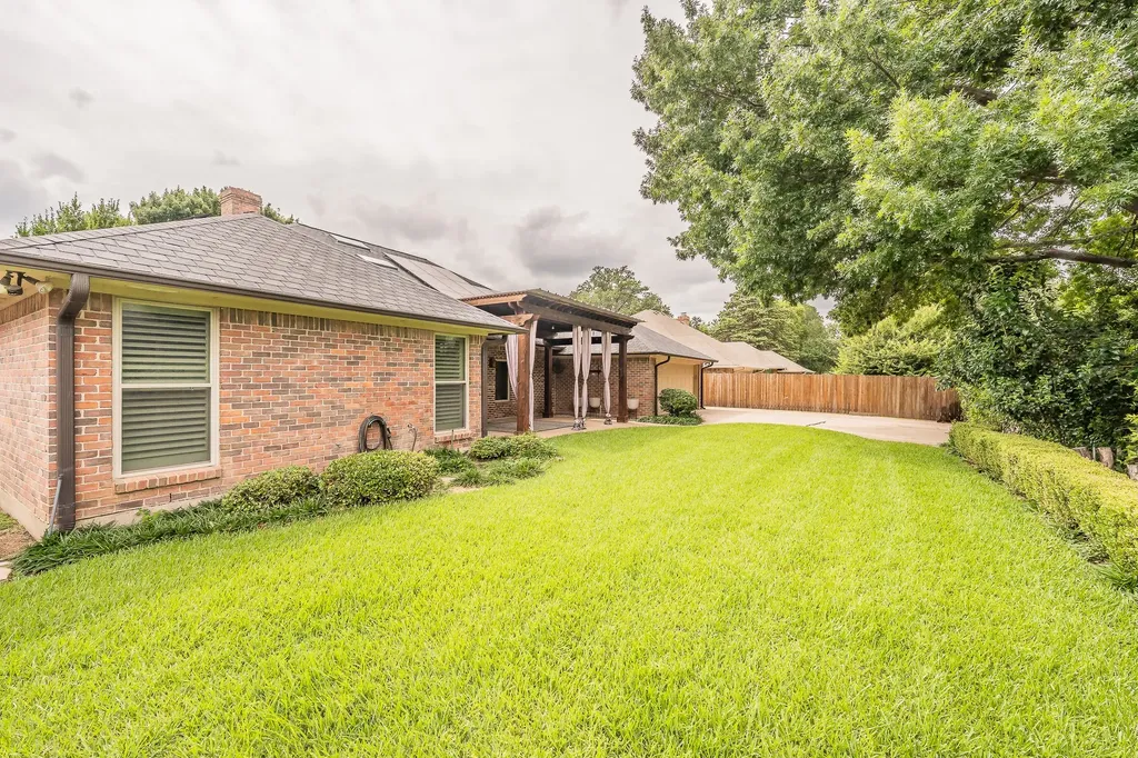 6724 Blue Meadow Drive Fort Worth TX 76132
