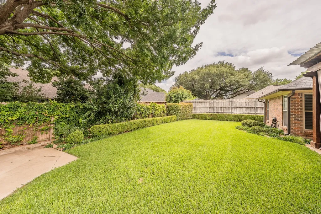 6724 Blue Meadow Drive Fort Worth TX 76132
