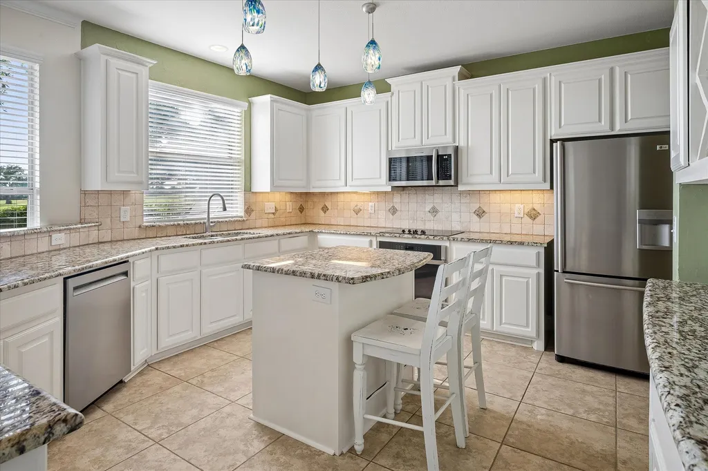 2125 Clubside Drive Corinth TX 76210