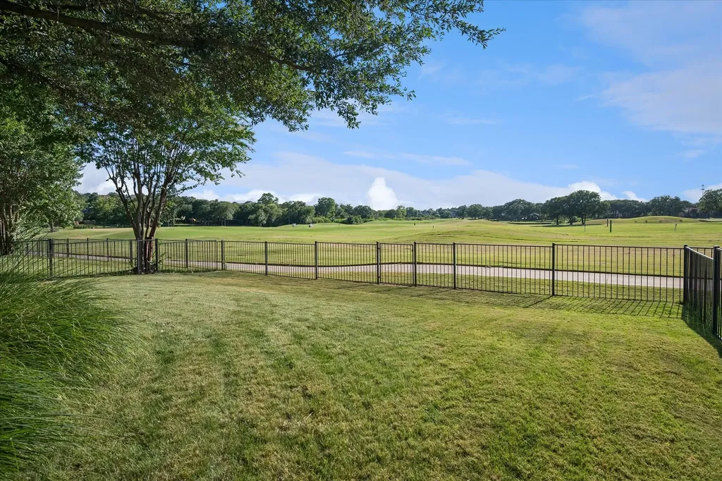 2125 Clubside Drive Corinth TX 76210