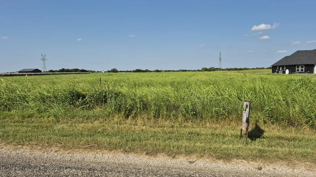691 Farmer Road Ennis TX 75119