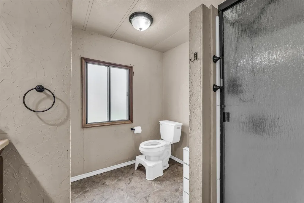 1524 County Road 1107b Cleburne TX 76031