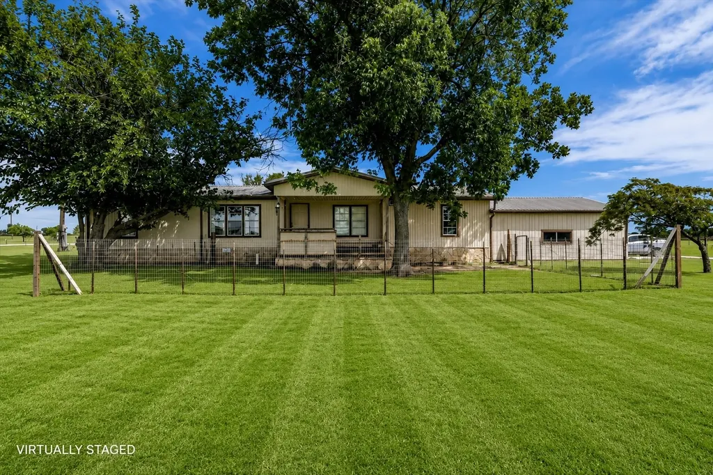 1524 County Road 1107b Cleburne TX 76031