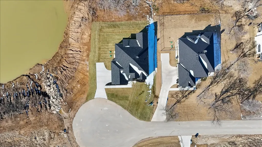 340 Slimp Bluff Azle TX 76020