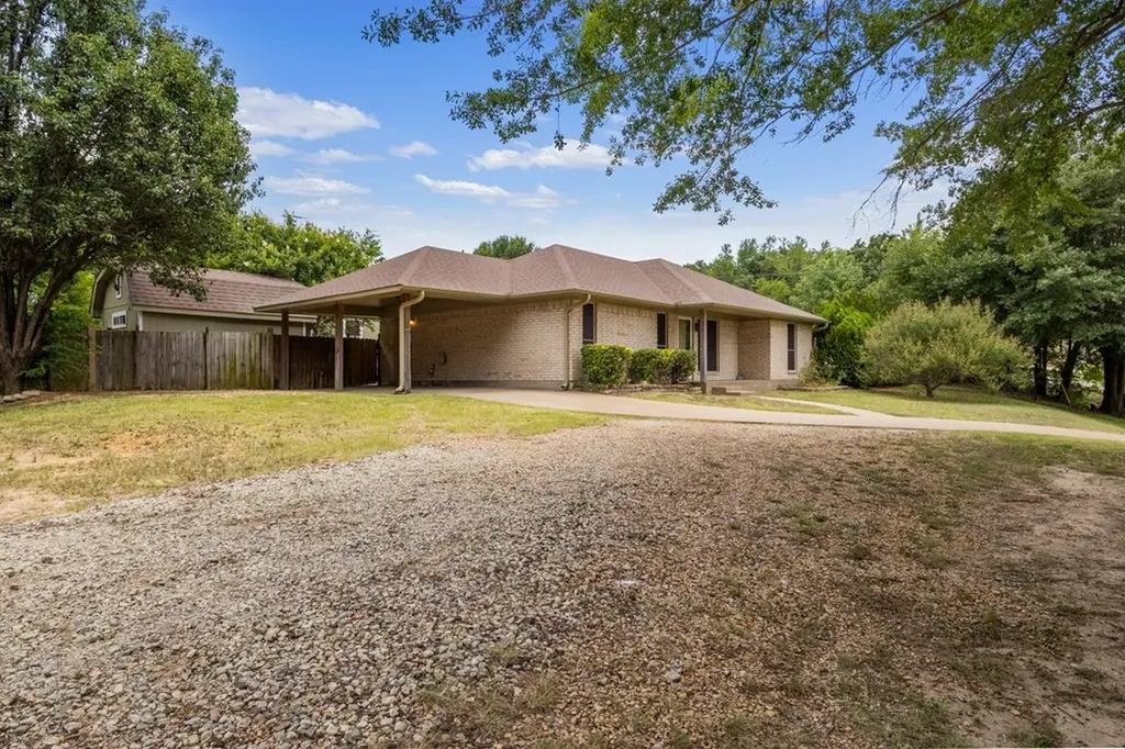 402 Admiral Drive Gun Barrel City TX 75156