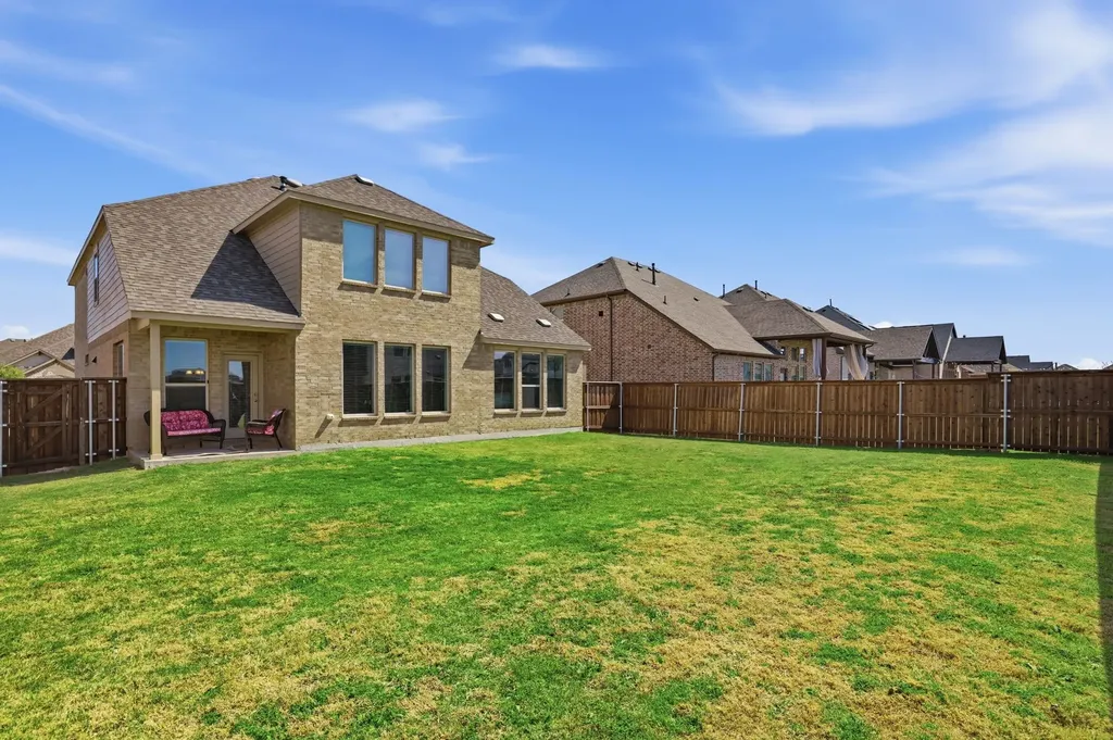 5613 Breezy Drive Celina TX 75009