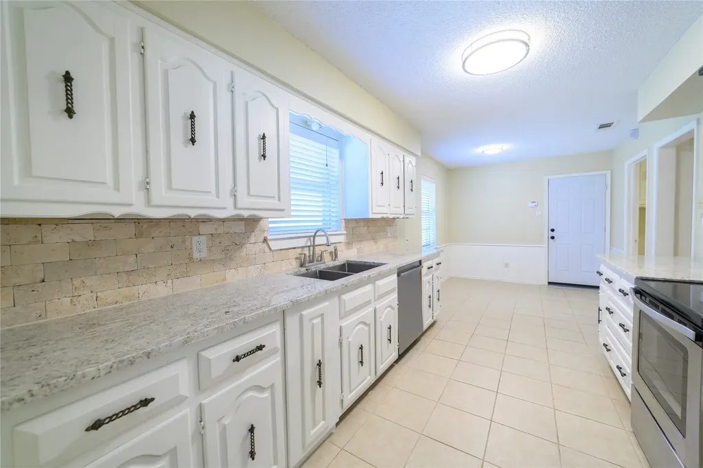 111 Sunview Street Sunnyvale TX 75182