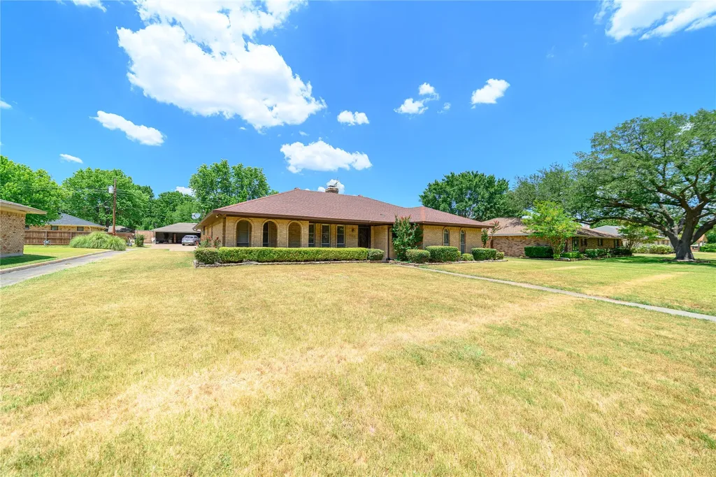 111 Sunview Street Sunnyvale TX 75182