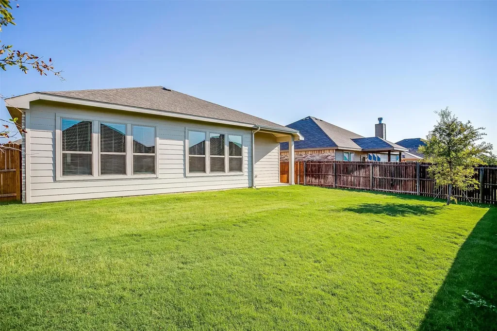 1448 Eagle Nest Drive Pelican Bay TX 76020