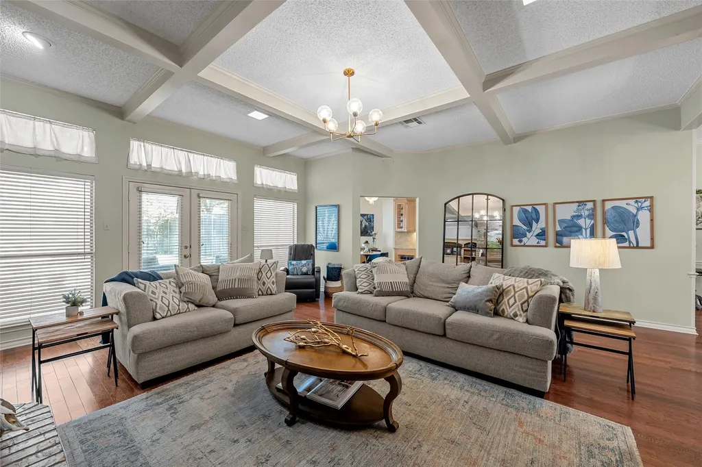 11001 Ridge Point Drive Woodway TX 76712