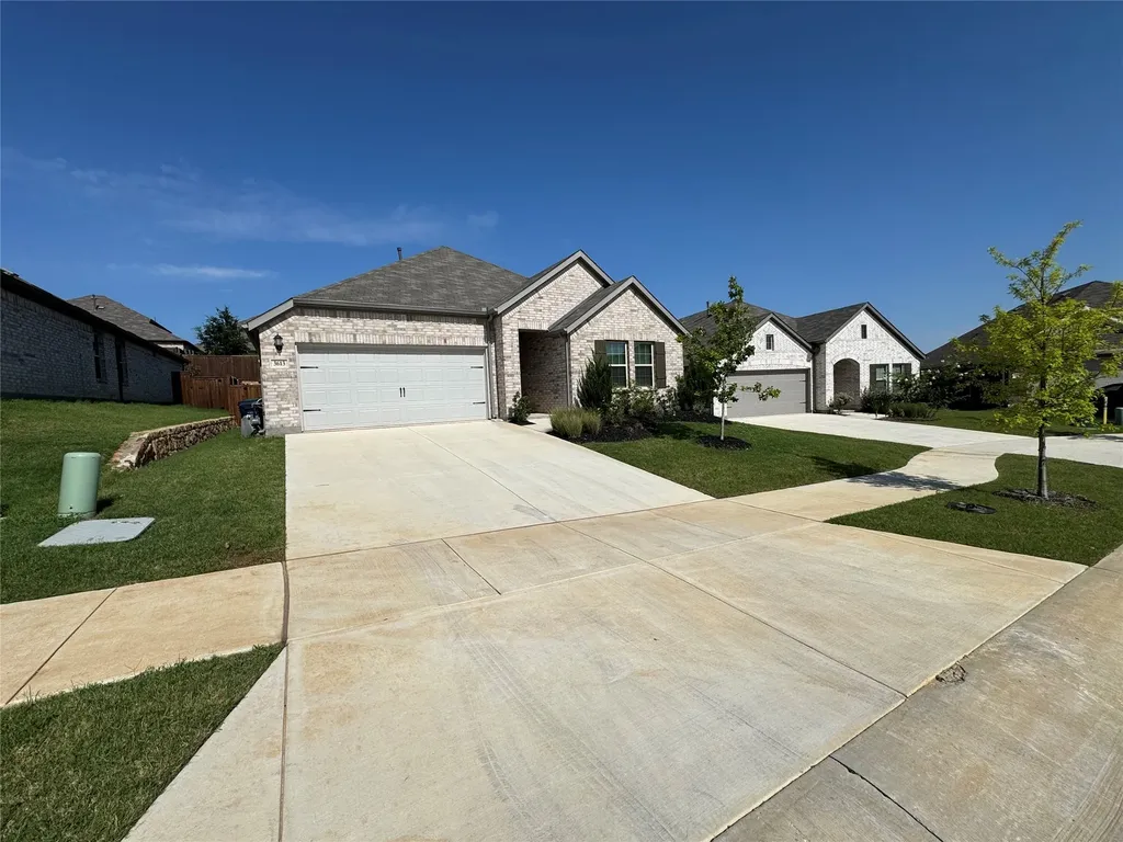 3613 Monte Carlo Lane Denton TX 76210
