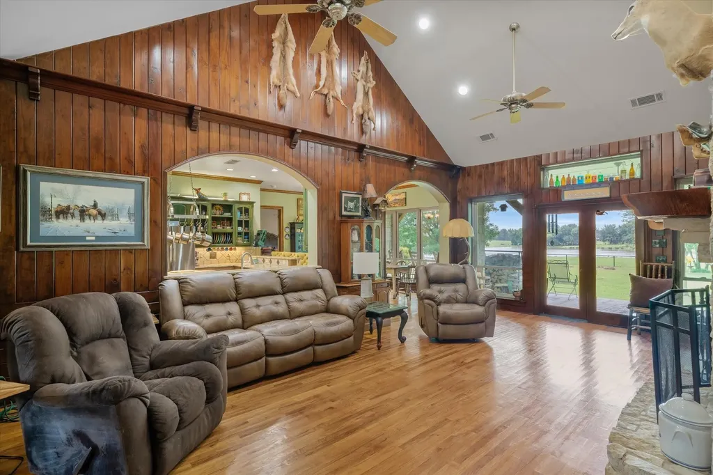 543 County Road 1170 Sulphur Springs TX 75482