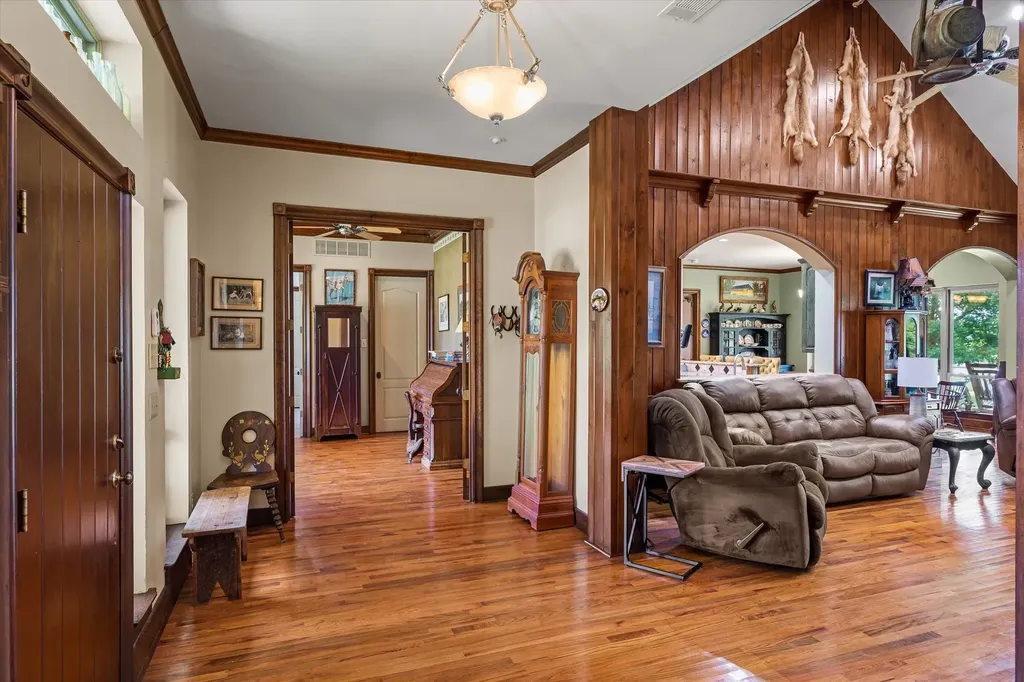 543 County Road 1170 Sulphur Springs TX 75482