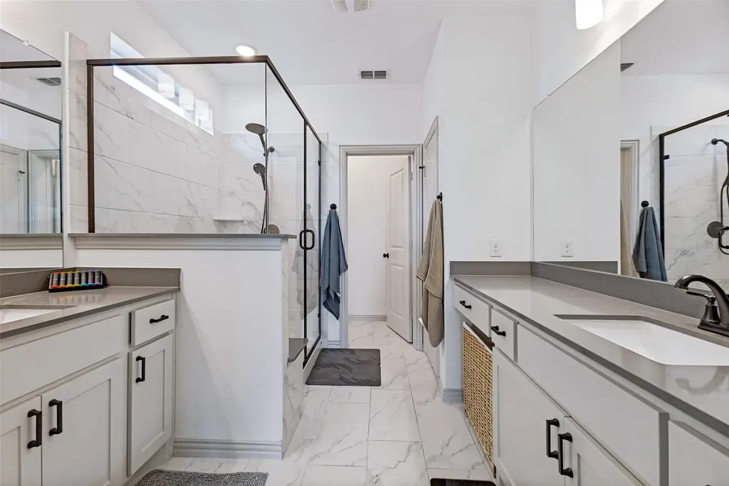 2521 Barnwood Lane Garland TX 75042