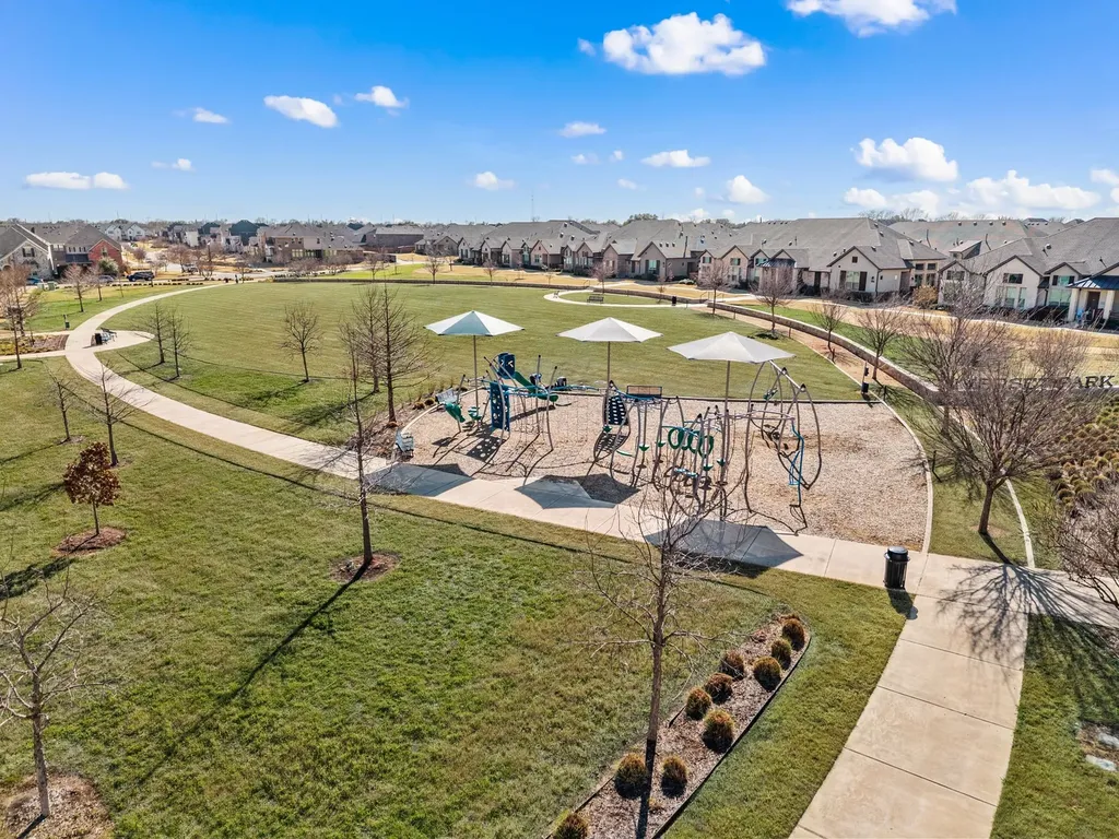 2521 Barnwood Lane Garland TX 75042