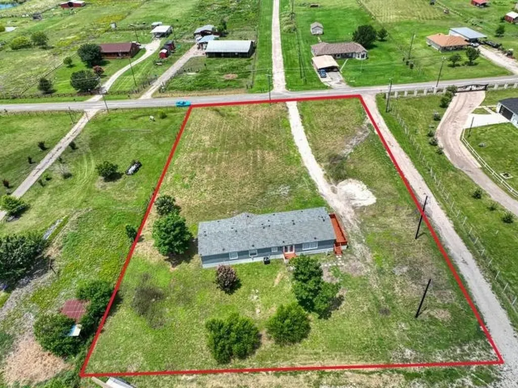 2736 County Road 2134 Caddo Mills TX 75135