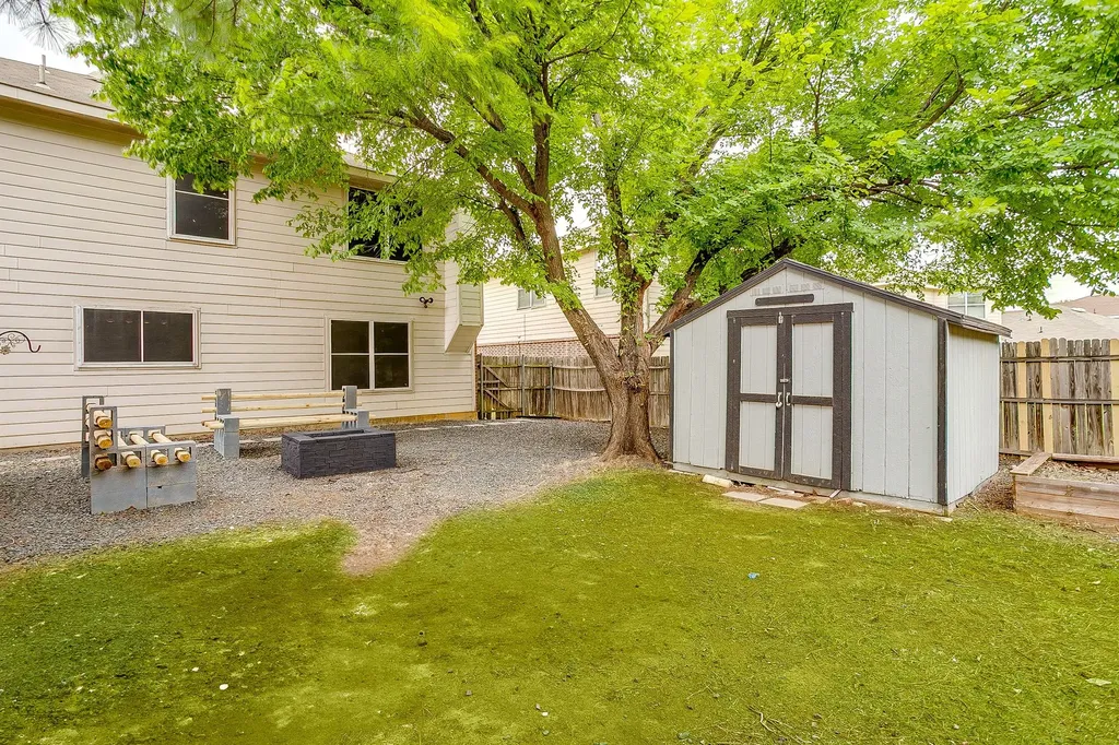 2333 Ash Grove Trail Fort Worth TX 76112