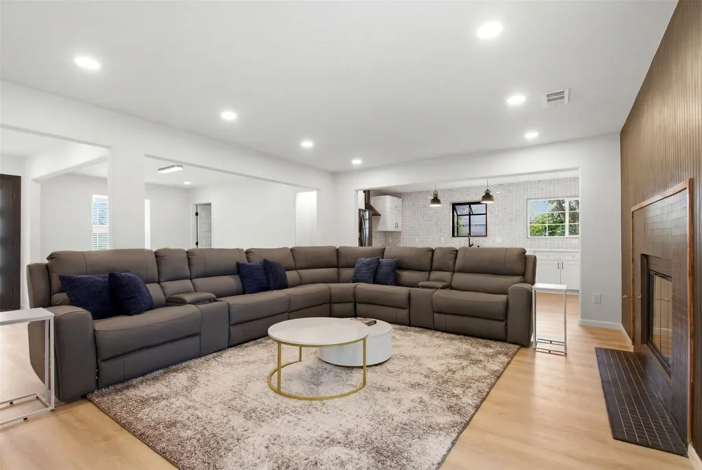 1705 Hatherly Drive Plano TX 75023