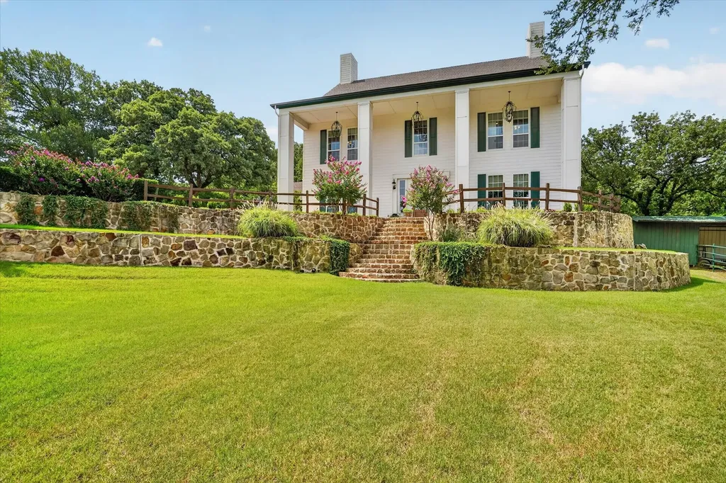 3438 Indian Trail Arlington TX 76016