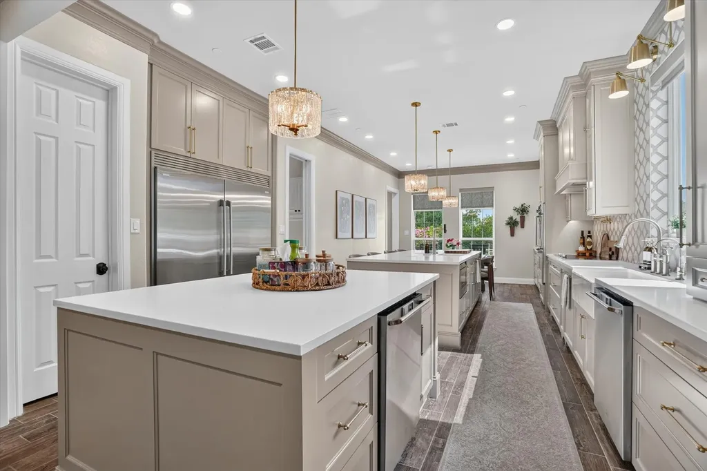 3438 Indian Trail Arlington TX 76016