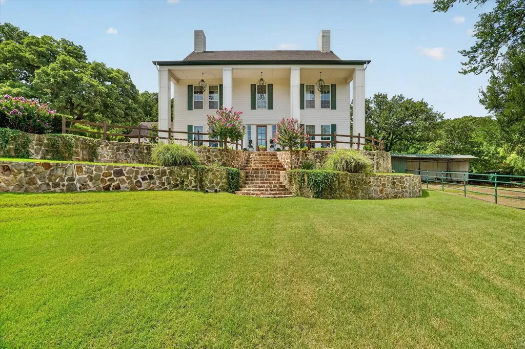 3438 Indian Trail Arlington TX 76016