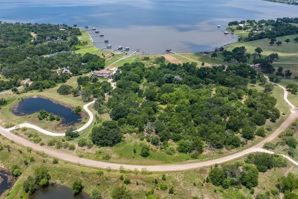 103-105 Sun Valley Mabank TX 75147
