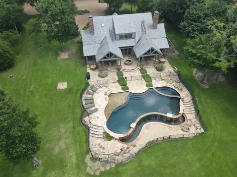 103-105 Sun Valley Mabank TX 75147