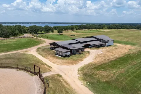 103-105 Sun Valley Mabank TX 75147